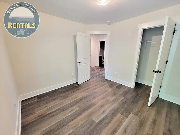 291 Stratford Ln — Photo 52