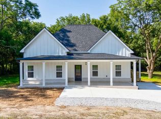 540 Sunset Ave, Comer, GA