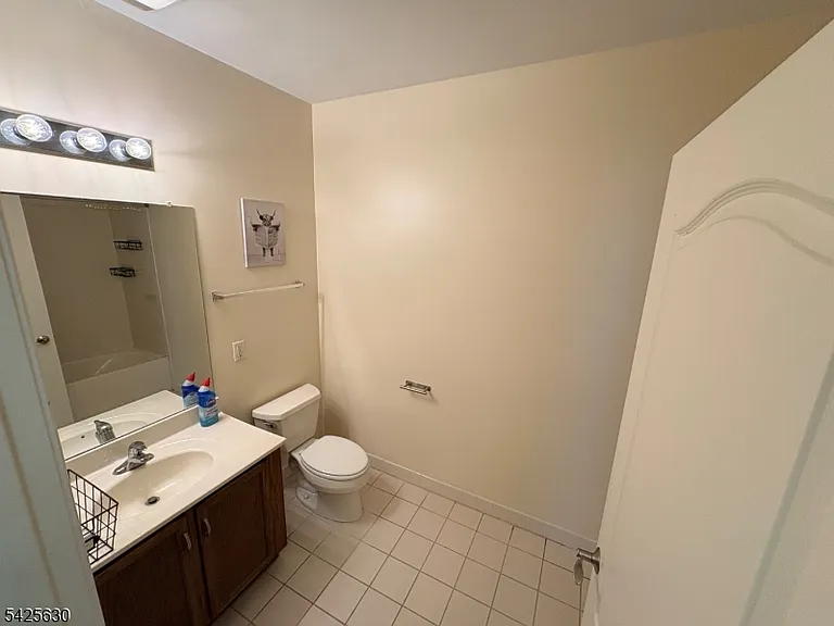 7212 Coventry Ct #212 — Photo 6