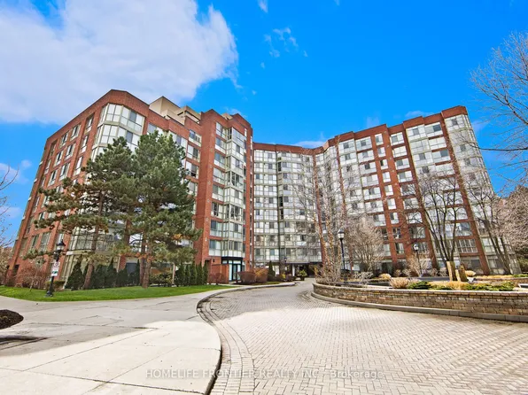 22 Southport St #440, Toronto, ON M6S 4Y9