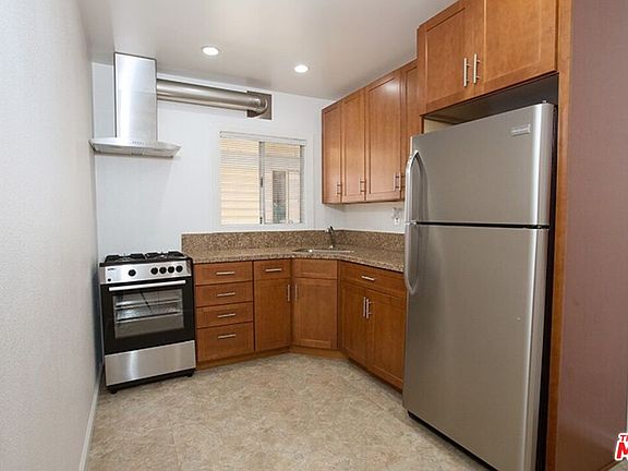 5th image of 40 Rose Ave APT 2