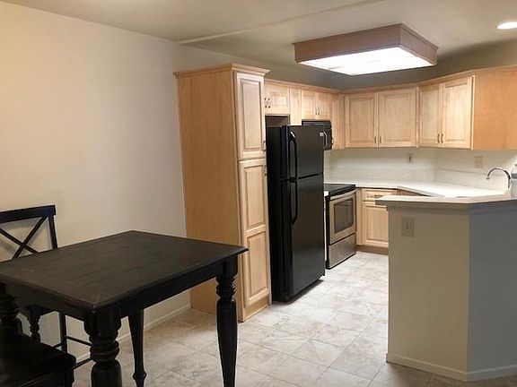 3rd image of 653 Oak Run Trl Unit 205