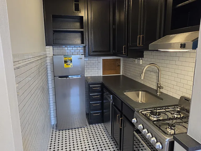 The Blair Apartments — Photo 5