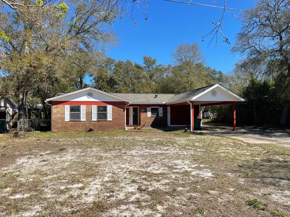 77 7th Ave, Shalimar, FL 32579