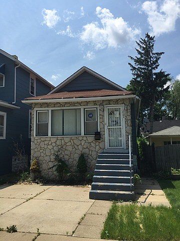 1st image of 1704 S 6th Ave