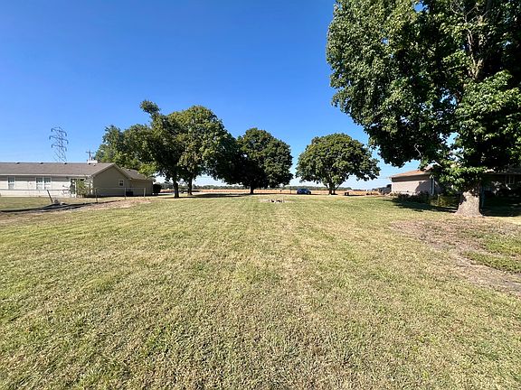 2nd image of 2241 County Road 1700 N