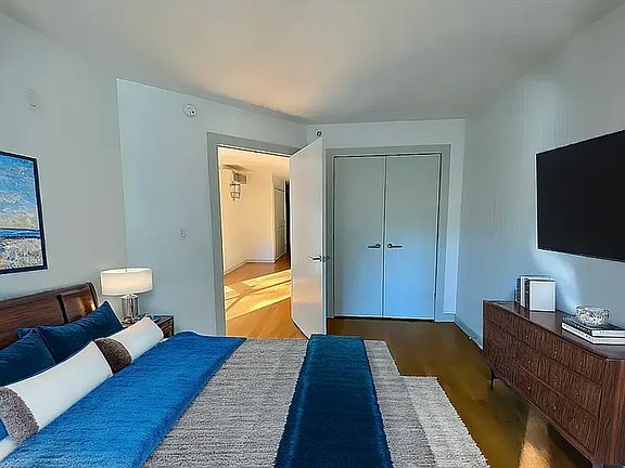5th image of 392 Saint Marks Ave APT 2A