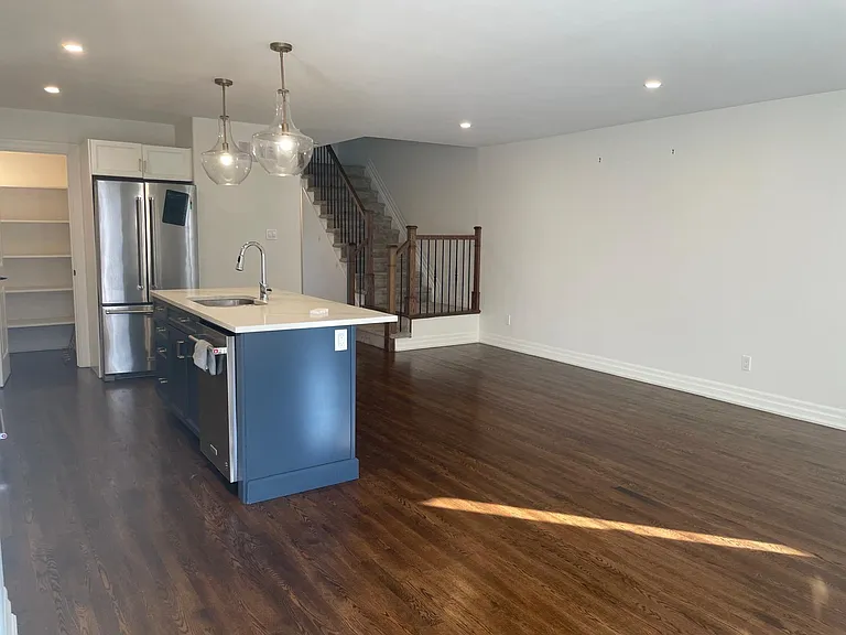 205 Purchase Cres #205 — Photo 7