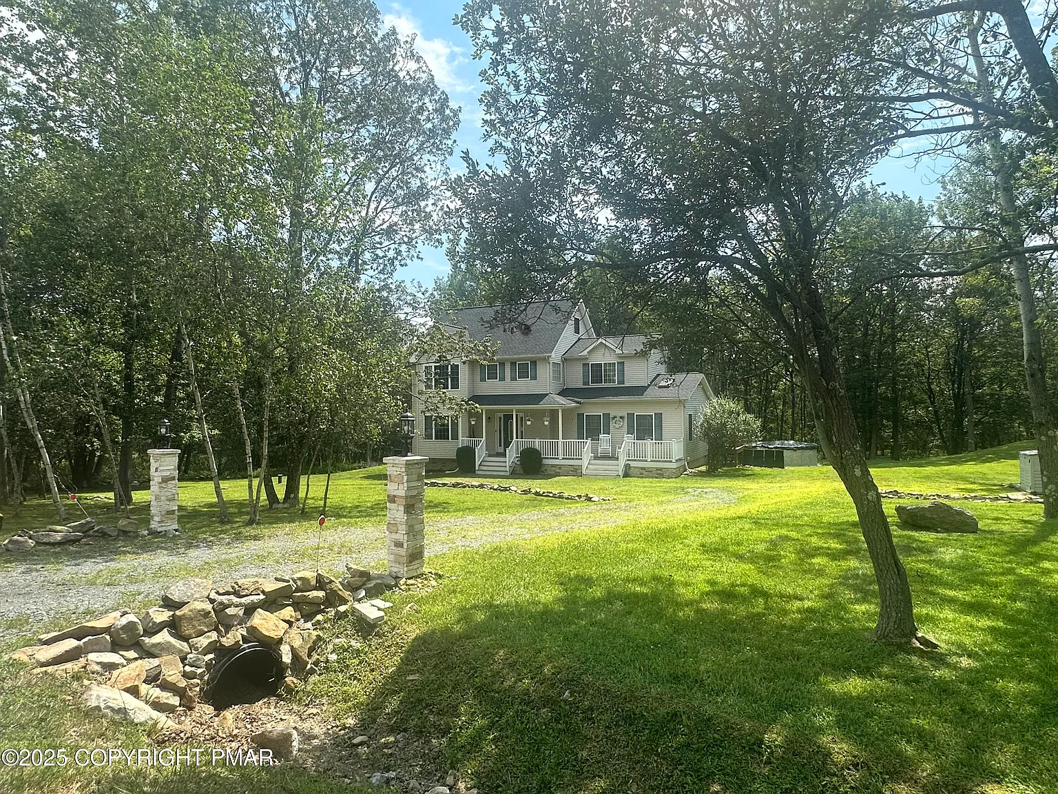 107 Horseshoe Dr photo 1