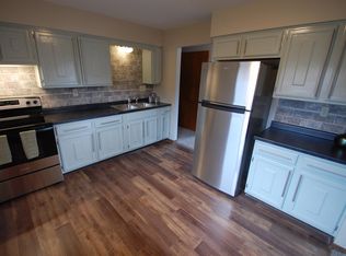 1210 Oakdale Ct #1210, Waukesha, WI 53189