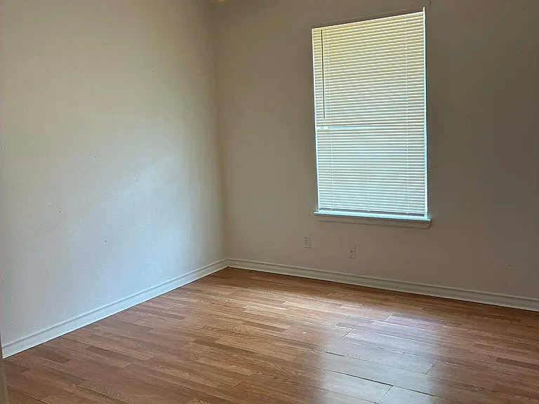 610 S Rike St — Photo 14