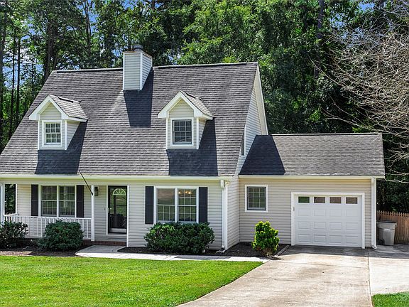3rd image of 4520 Huntington Dr