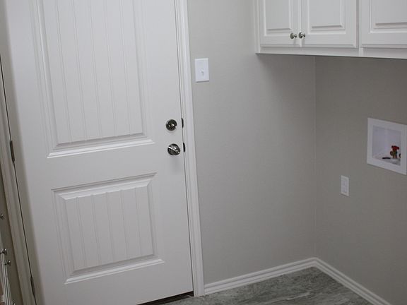 Spacious Utility Room