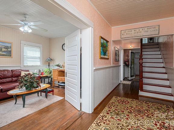 5th image of 601 Forney Ave