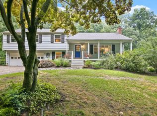 17 Bayberry Ln, Wilton, CT 06897