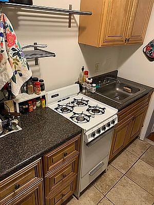 2nd image of 219 Clinton Ave #1B
