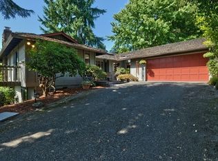 8411 SE 47th Pl, Mercer Island, WA 98040