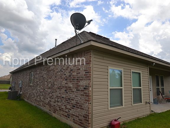 5th image of 20027 Pecan Hill Dr