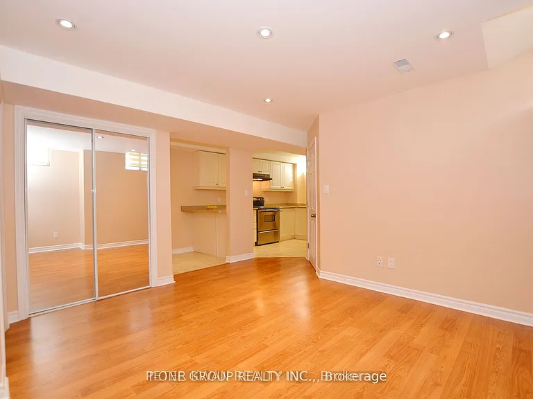45 Coranto Way #LOWER — Photo 3