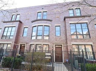 2650 N Hartland Ct, Chicago, IL 60614