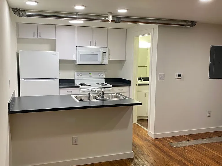 415 E. Grace Street — Photo 45