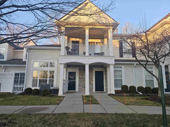 25951 Waterway Dr, Harrison Township, MI 48045