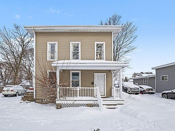 2nd image of 913 Elliott Ave