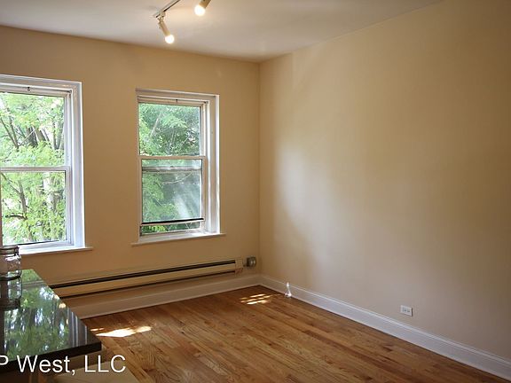 5th image of 1210 W Granville Ave APT 200