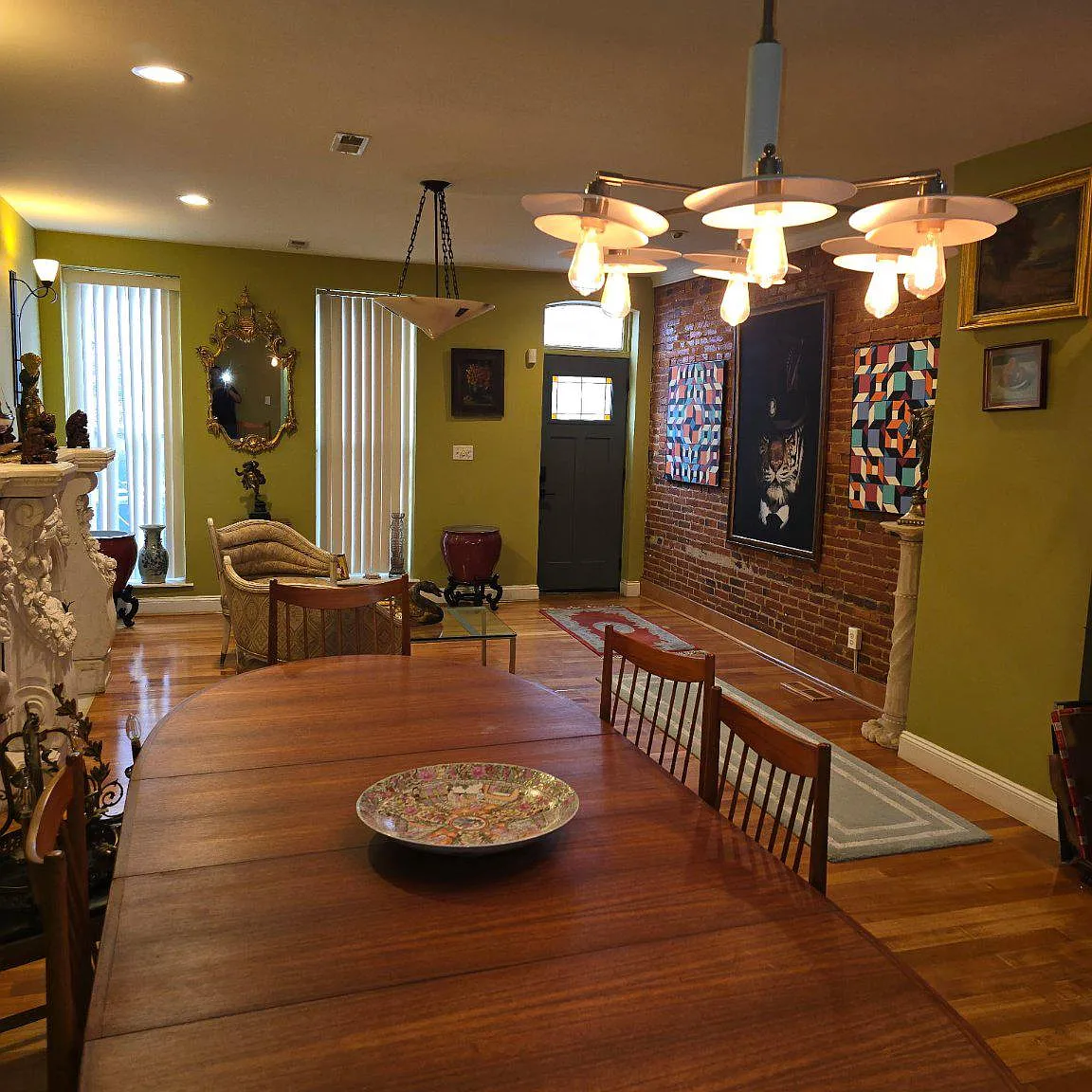 3 bed, 3.5 bath, 3734 sqft, $3,500 — Photo 4