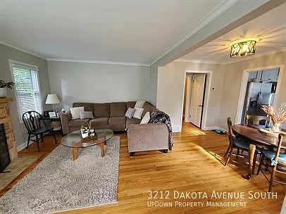 3212 Dakota Ave S — Photo 2