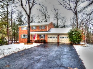 2725 Mallard Dr, Roanoke, VA 24018