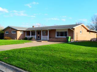 1203 9th St, Durant, IA 52747