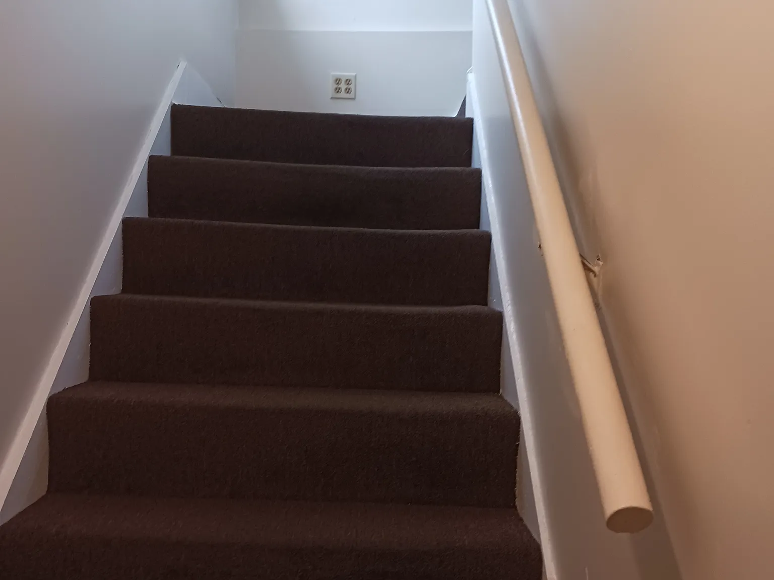 4 bed, 1250 sqft, $1,200 — Photo 1