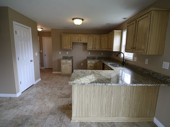 3rd image of 6033 Alamo Dr
