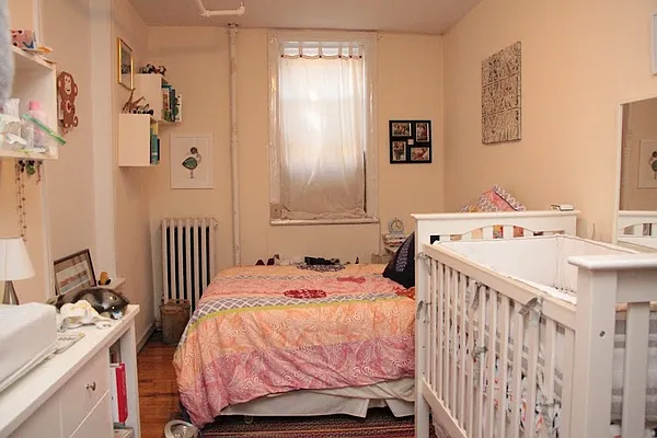 Rented by Harriet Brand, LREB | media 33