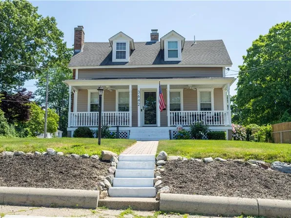 3642 Pawtucket Ave, Riverside, RI 02915