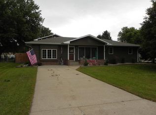 109 Ingalls Rd, Cairo, NE 68824