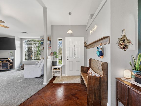 5th image of 5439 Akrich St