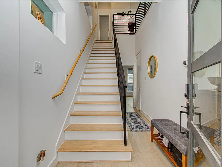 3032 Lamar St — Photo 5
