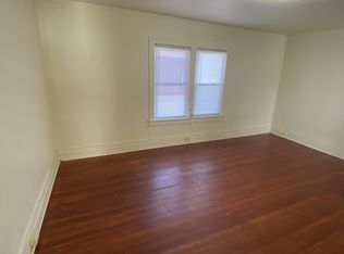 608 6th Ave #4, Holdrege, NE 68949