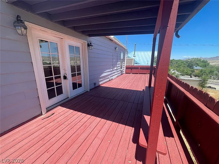 665 Brougher Ave — Photo 2