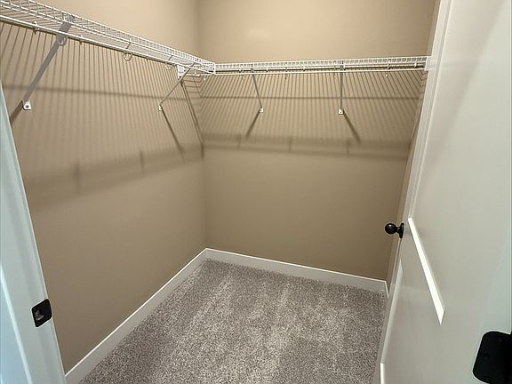 4th image of 6107 Belle Ct