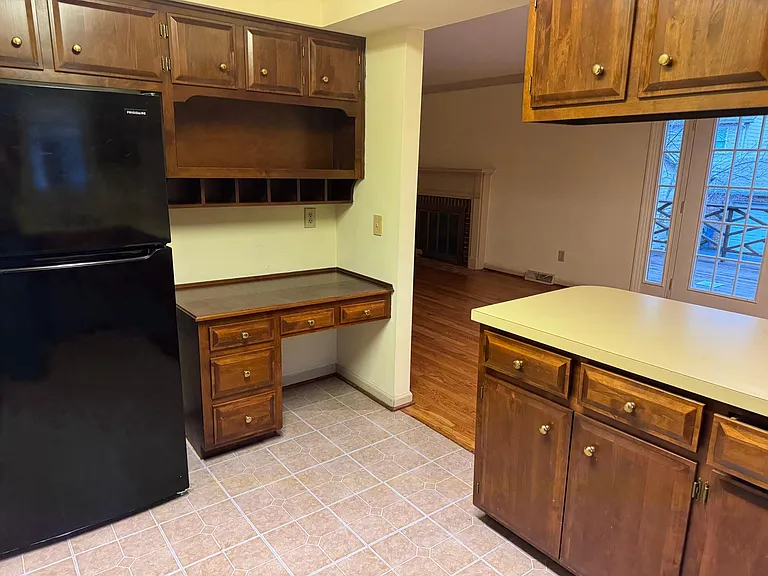 240 Chippendale Cir — Photo 26