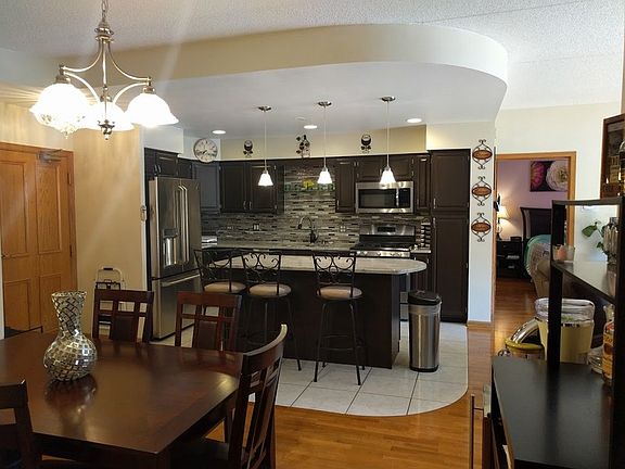 4th image of 7400 W Lawrence Ave Unit 332