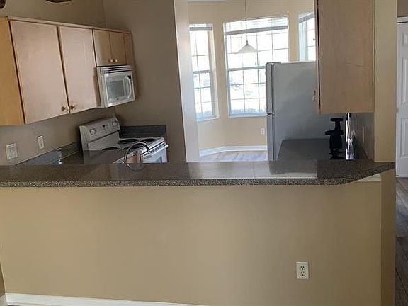 2nd image of 1142 S Beach Cir