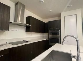 6671 NW 104th Ave, Miami, FL 33178