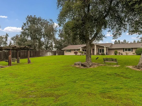 15479 Mark Rd, Madera, CA 93636