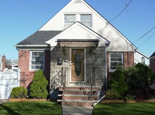 49 Georgia St, Valley Stream, NY 11580