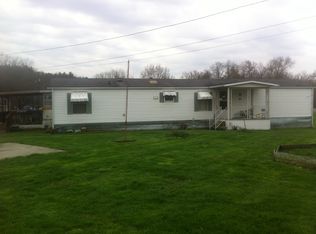 204 S Main St, Hamden, OH