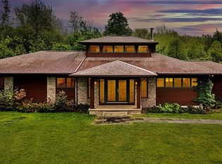 1990 Hall Rd, Elma, NY 14059